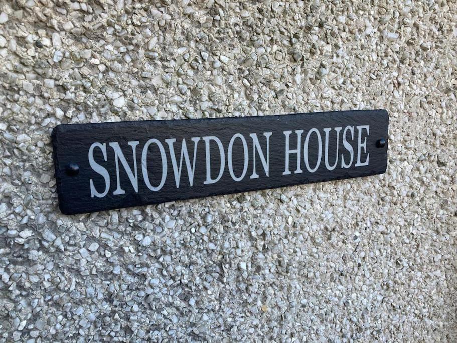 Snowdon House, 8 Bedrooms, Sleep 16, Close To Blackrock Sand 포스마독 외부 사진