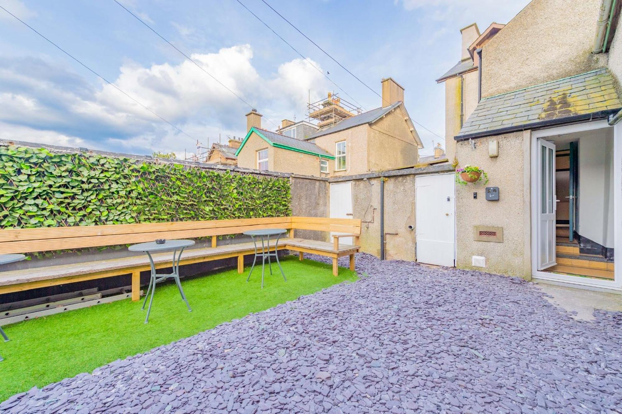 Snowdon House, 8 Bedrooms, Sleep 16, Close To Blackrock Sand 포스마독 외부 사진