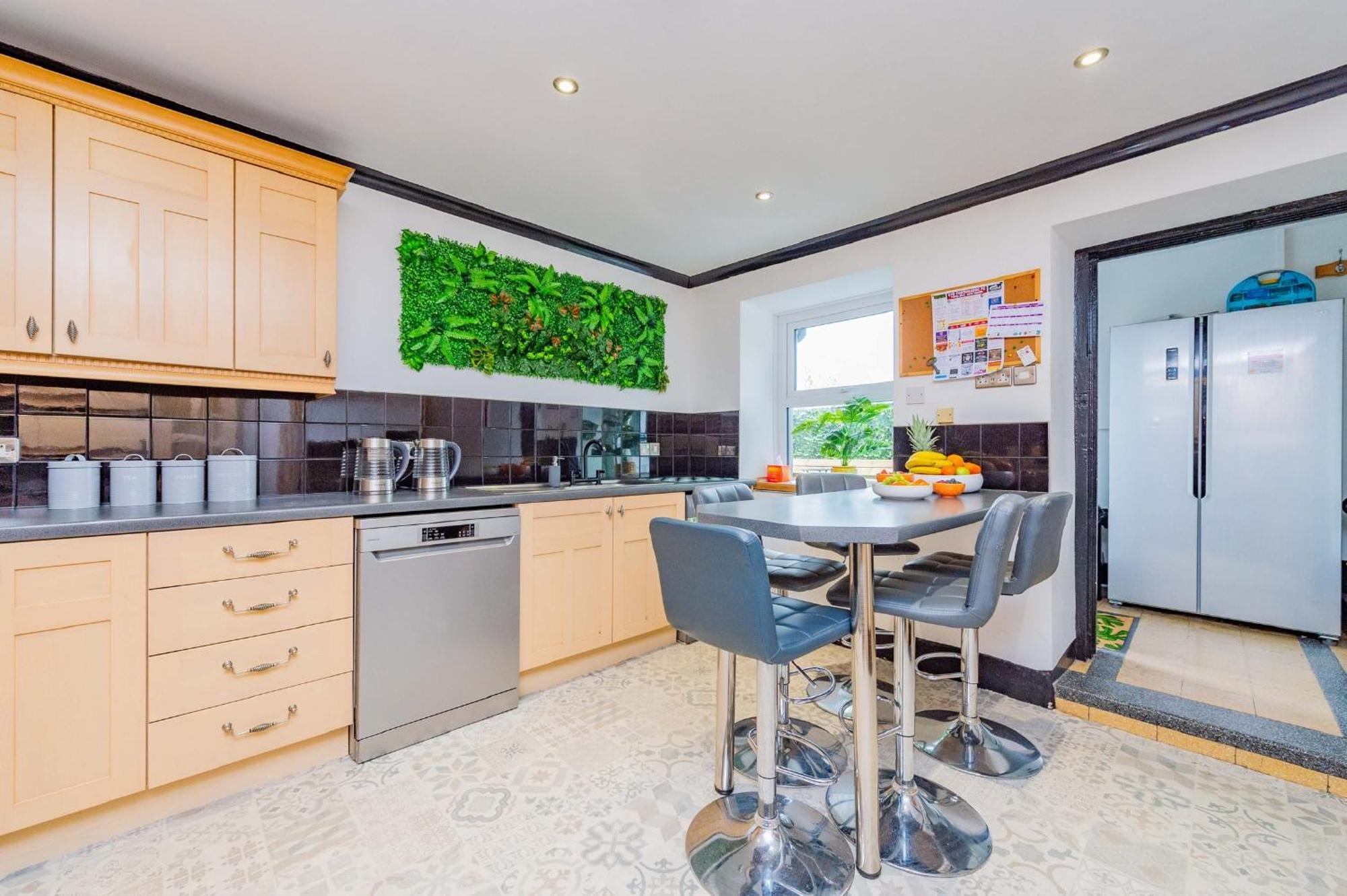 Snowdon House, 8 Bedrooms, Sleep 16, Close To Blackrock Sand 포스마독 외부 사진