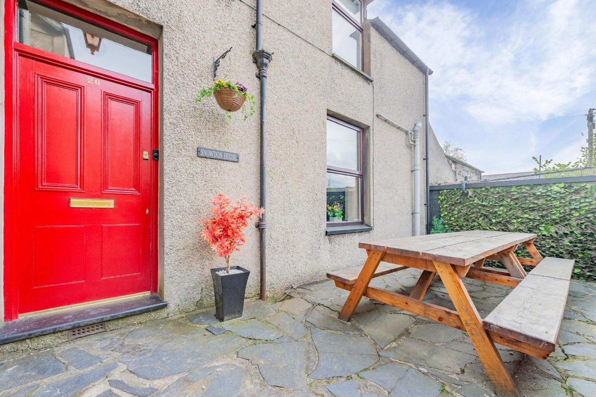 Snowdon House, 8 Bedrooms, Sleep 16, Close To Blackrock Sand 포스마독 외부 사진